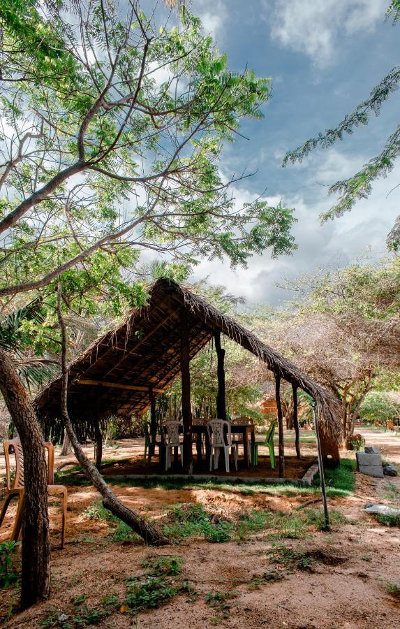 Sarada Beach Resort Yala ทิซซามาฮารามา ภายนอก รูปภาพ