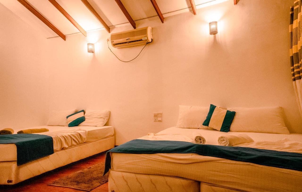 Sarada Beach Resort Yala ทิซซามาฮารามา ภายนอก รูปภาพ