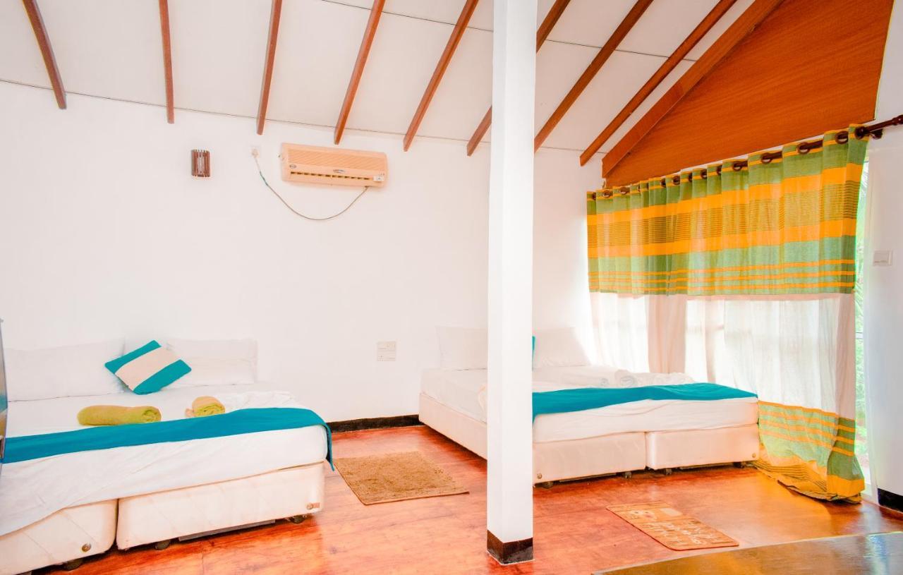 Sarada Beach Resort Yala ทิซซามาฮารามา ภายนอก รูปภาพ