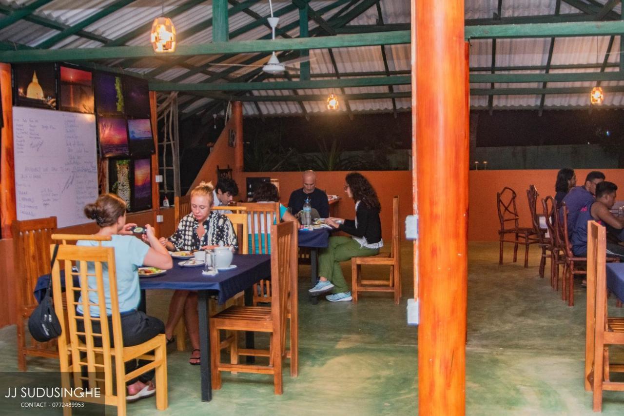 Sarada Beach Resort Yala ทิซซามาฮารามา ภายนอก รูปภาพ